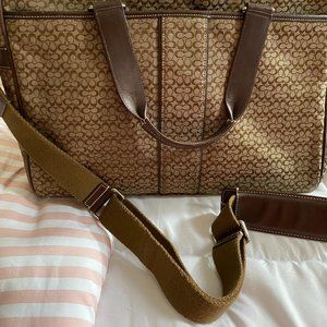 Nice looking travel bag COACH